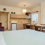 דירה Konstantina