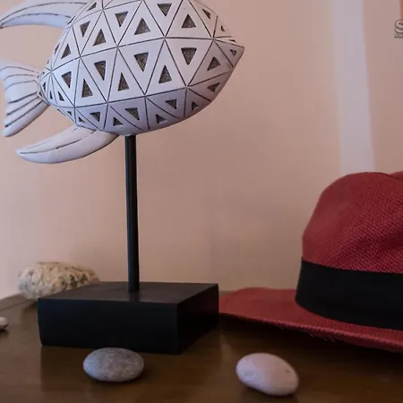 Konstantina شقة Petrití