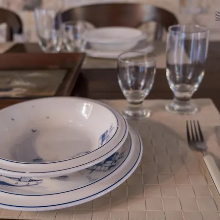 Konstantina شقة Petrití