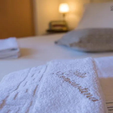 Konstantina شقة Petrití