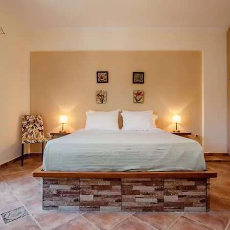 Konstantina Apartament Petrití