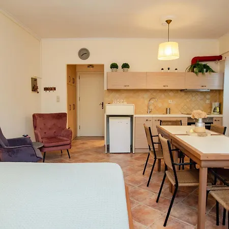 Konstantina Appartement *